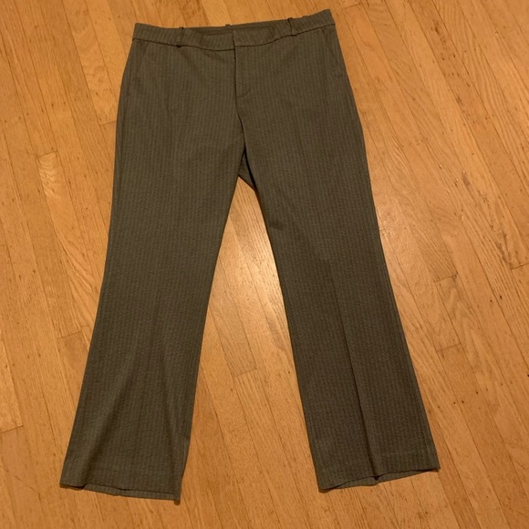 Kut from the Kloth women’s size 14 herringbone flare leg trouser. - Picture 4 of 14